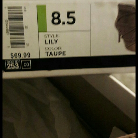 Ankle shoes - Picture 4 of 4